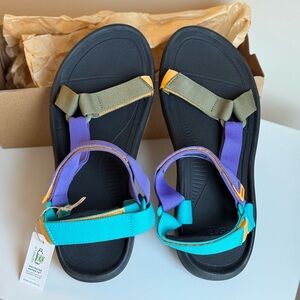 TEVA Men’s US Size 12 Hurricane XLT2 Bright Retro Multi Color Sandals NEW IN BOX